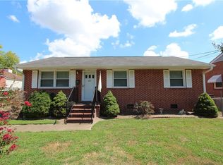 810 Redheart Dr, Hampton, VA 23666