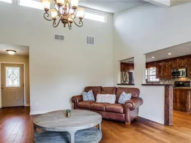 5608 Jamaica Cir — Photo 6