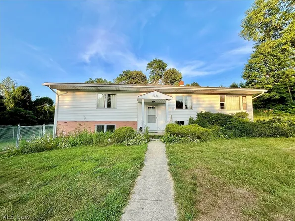 8238 Center Rd, Ashtabula, OH 44004
