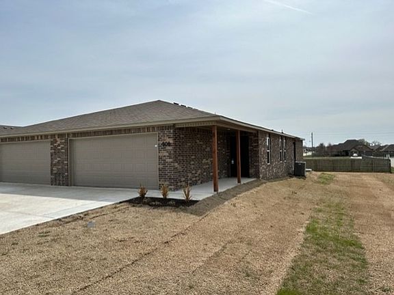 3rd image of 508B W Christopher Dr