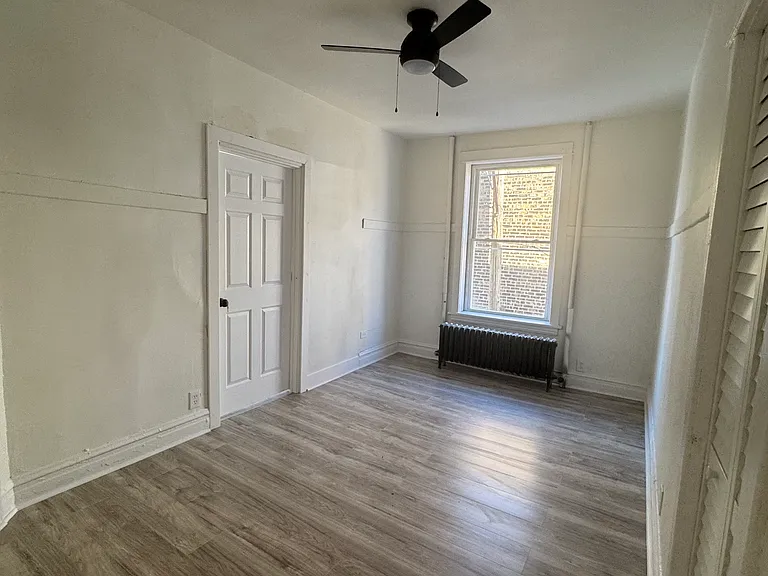 1043 E 73rd St #3 — Photo 5