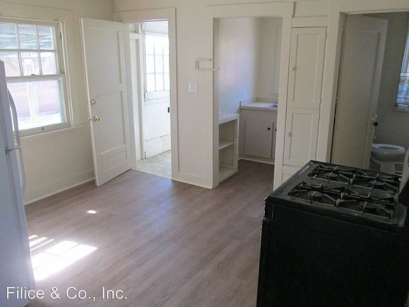 4th image of 575 Las Animas Ave