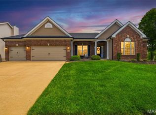 3126 Brook Hollow Dr, O'Fallon, MO 63366