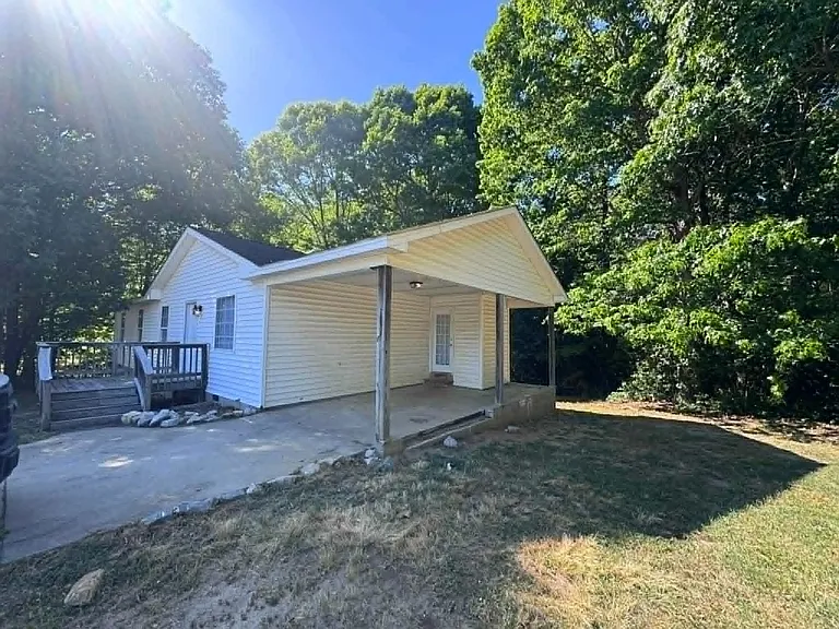 224 Pond Ave — Photo 3