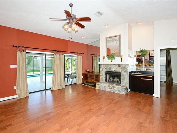 3rd image of 3847 Kingston Blvd