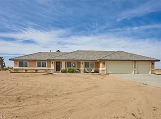 7210 Lindero Rd, Phelan, CA 92371