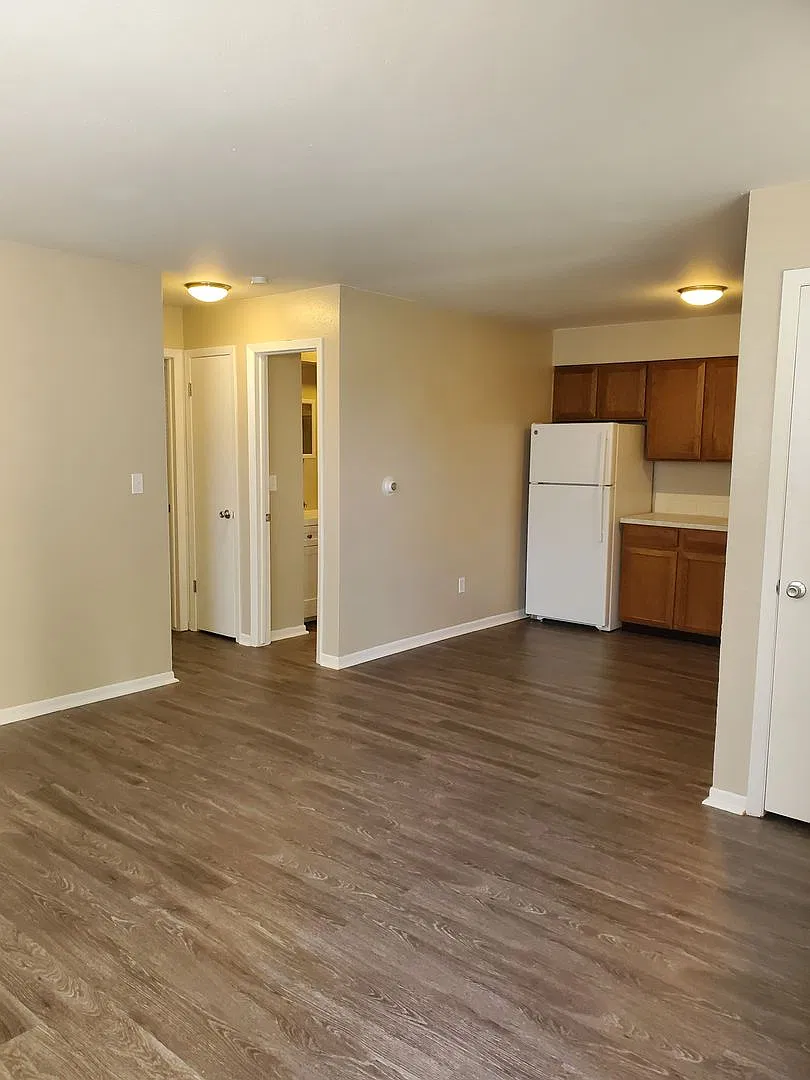 713 Garfield - Garfield Apartments at Downtown Loveland — Photo 2