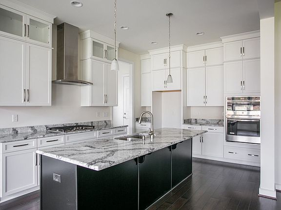 15530 Sultree Dr-0007