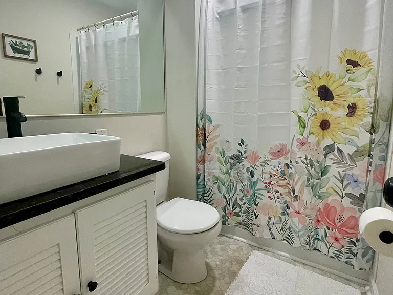 100 Lamplighter Cir #A — Photo 11