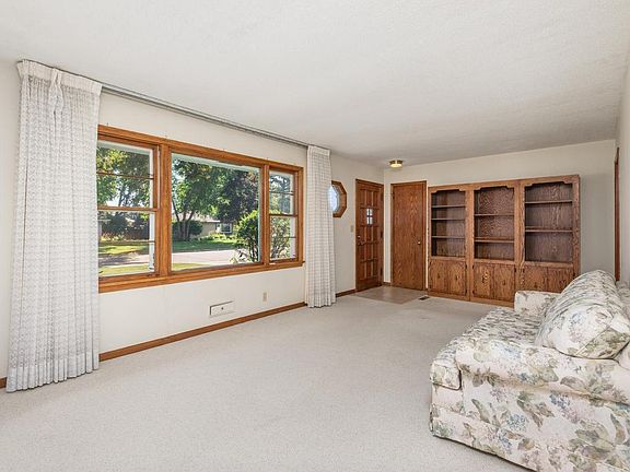 4th image of 7638 Upton Ave S