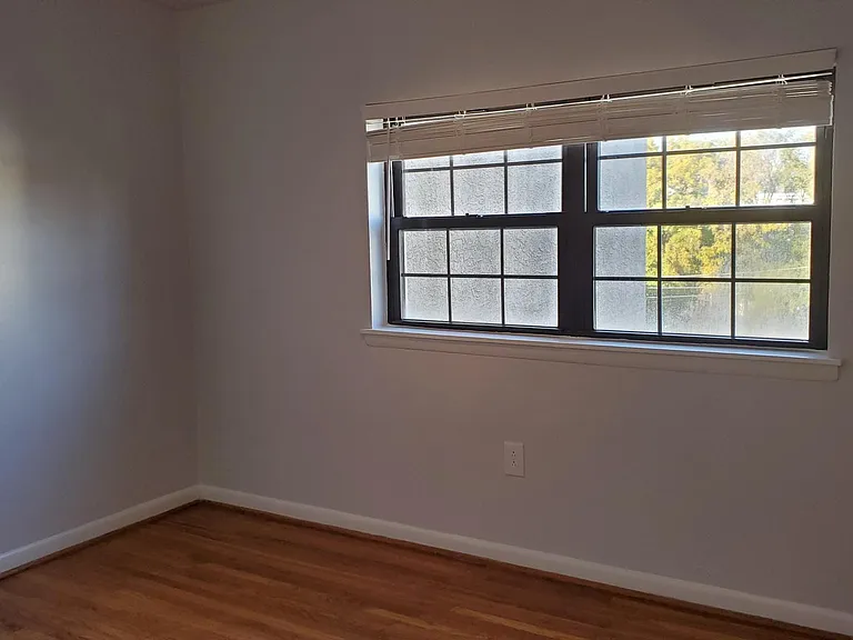 315 Monroe St #3 — Photo 8