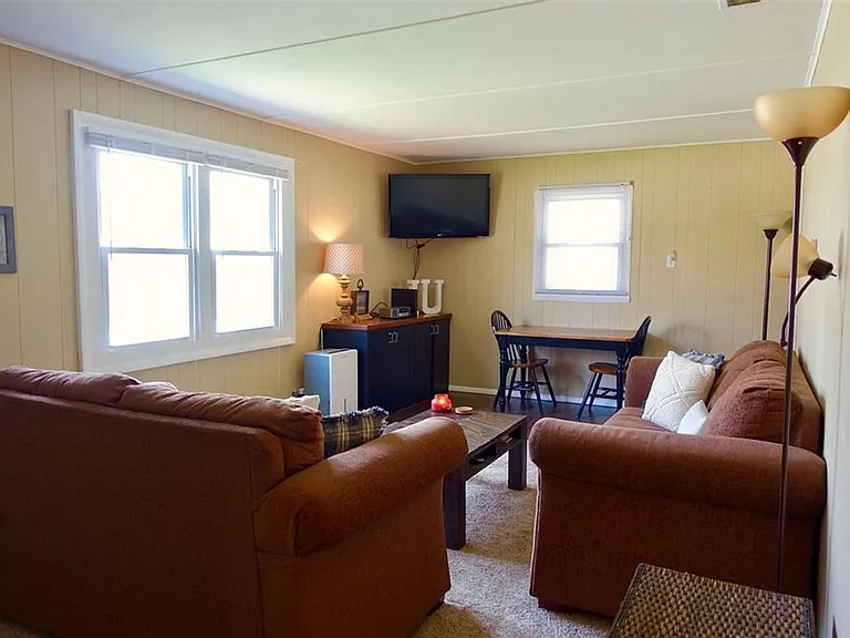 416 S Eastside Dr — Photo 36