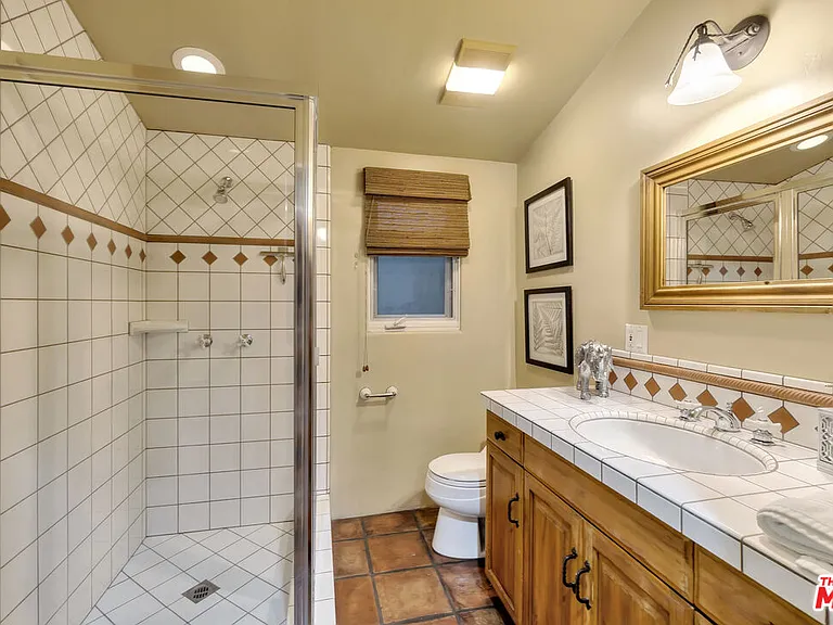 3425 Oak Glen Dr — Photo 42