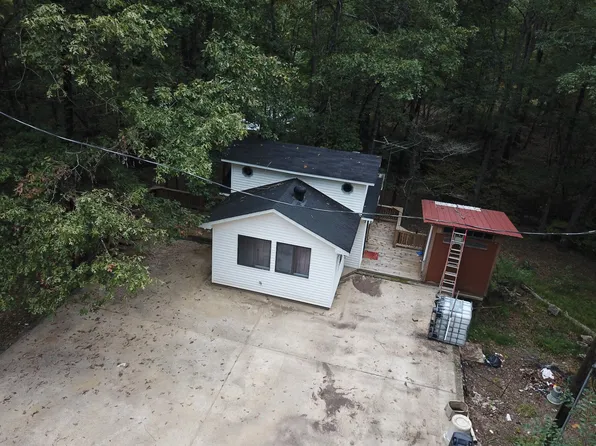 2704 Seneca Ct, Nunnelly, TN 37137