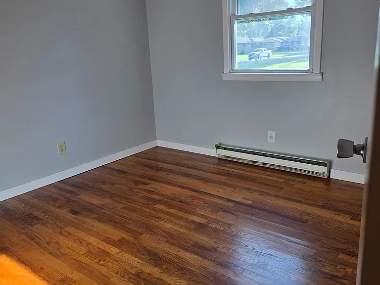 4367 Stuart Dr — Photo 11