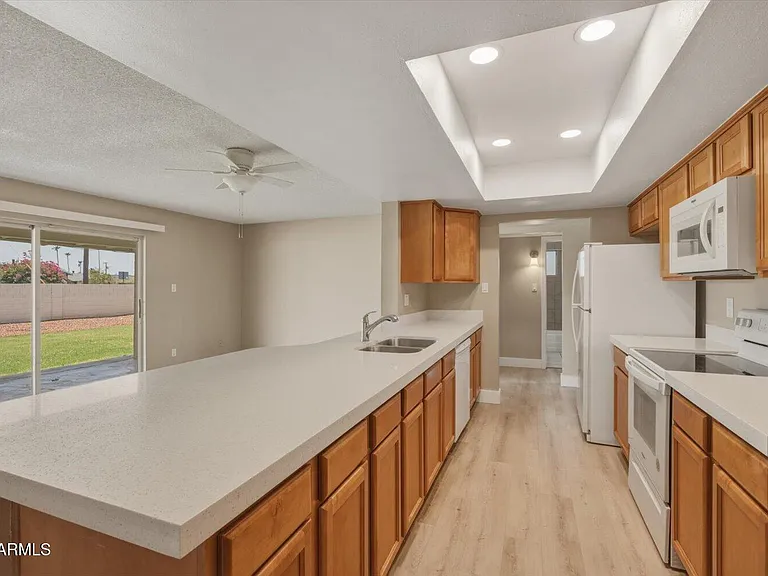 309 E Pebble Beach Dr — Photo 9