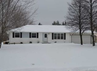 3585 Bowen Rd, Lancaster, NY 14086