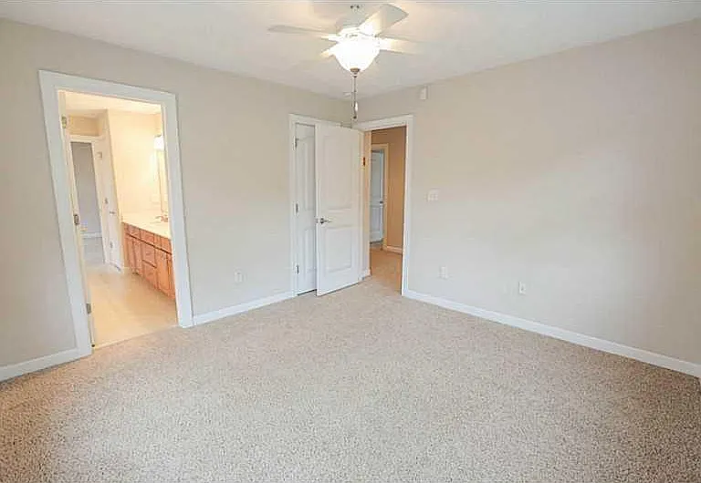 1325 Buckingham Ave — Photo 31