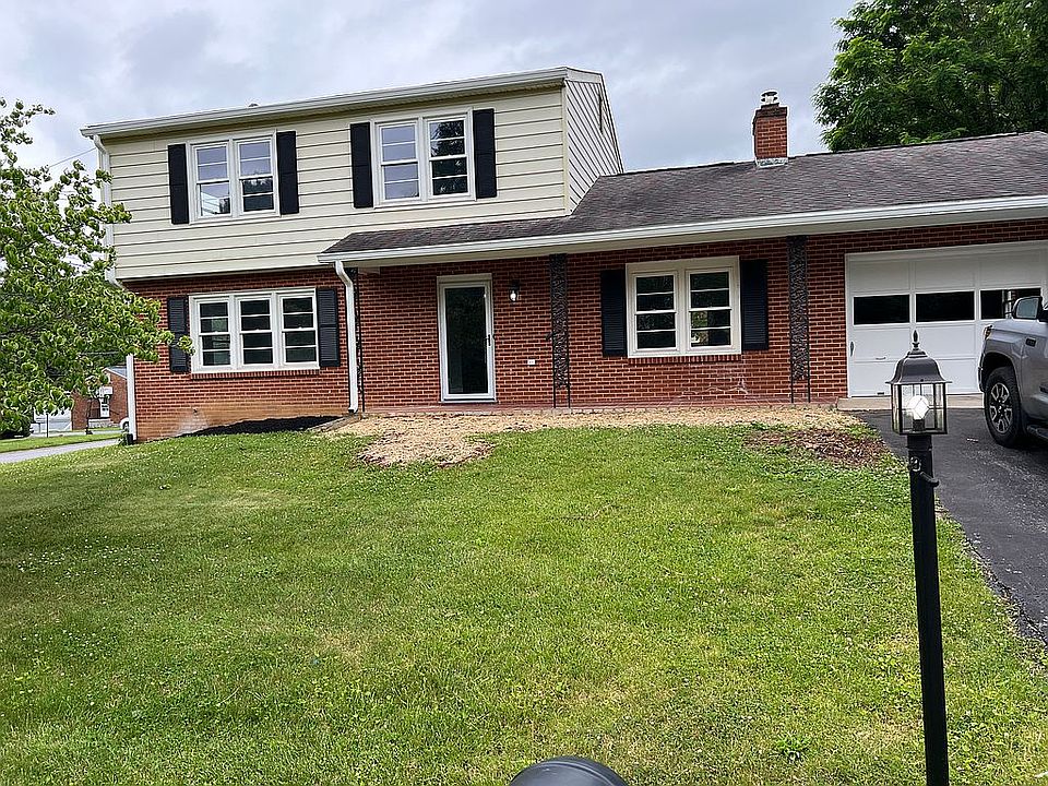 1st image of 3204 Hartley Cir