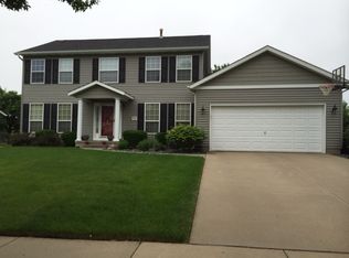 7611 Berkshire Dr NE, Cedar Rapids, IA 52402