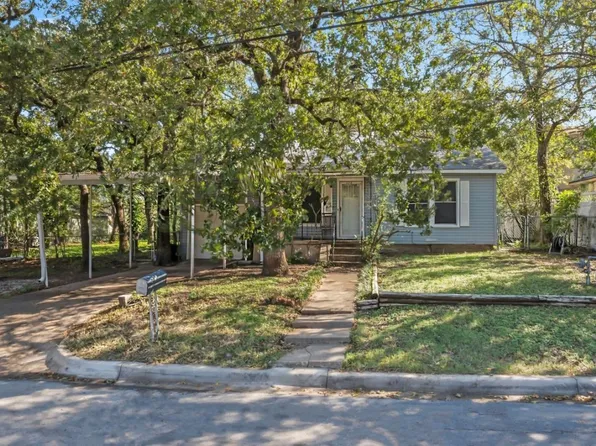 3216 Hiawatha Trl, Lake Worth, TX 76135