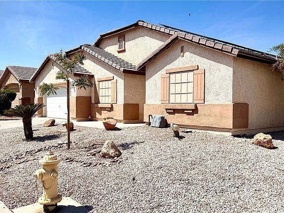 3rd image of 814 Hunters Ridge Way
