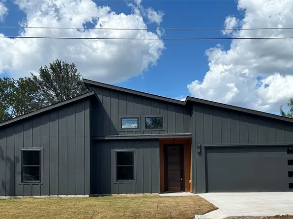 104 Waimanalo Ln, Bastrop, TX 78602