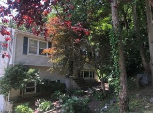 21 Walnut Hill Dr, Glenwood, NJ 07418