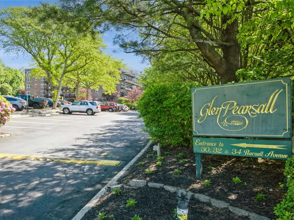 32 Pearsall Avenue #1C, Glen Cove, NY 11542