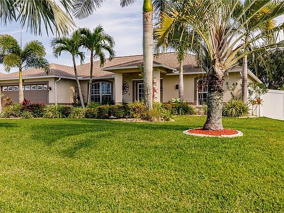 3rd image of 2547 SW 26th Pl