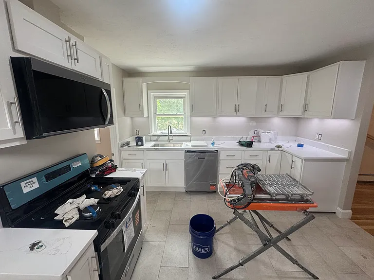 237 N Main St #3 — Photo 4
