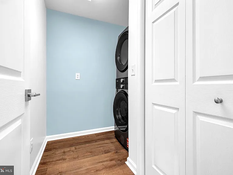 304 Academy St #202 — Photo 18