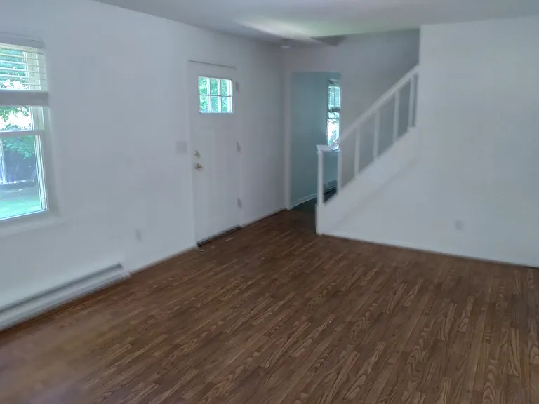 213 Grantwood Dr — Photo 9