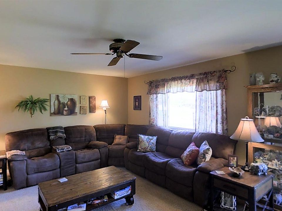 1st image of 6521 Lorraine Dr