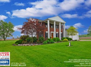 10525 Marion Center Rd, Hoagland, IN 46745