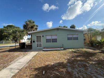 3167 6th Ave S, Saint Petersburg, FL, 33712