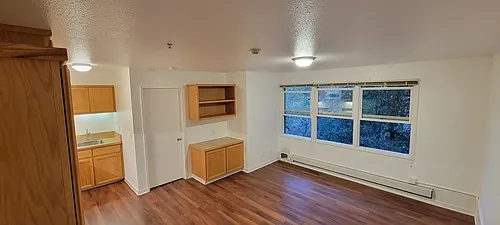 1 Bedroom, 1 Bathroom - Apartment for rent - All utilities included - 2000 p.m at San Anslemo, CA — Photo 3