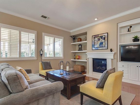 3rd image of 9022 Fallsmont Dr