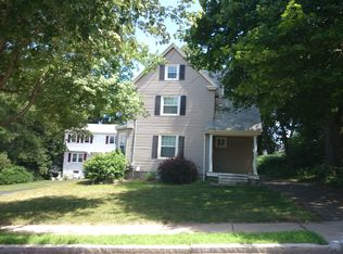 218 Wren St, West Roxbury, MA 02132