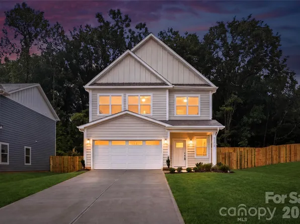 6206 Linda Vista Ln, Charlotte, NC 28216