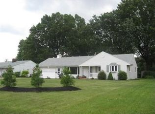 22755 Hilliard Blvd, Rocky River, OH