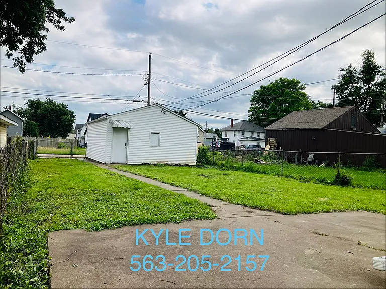 1831 W 5th St — Photo 3