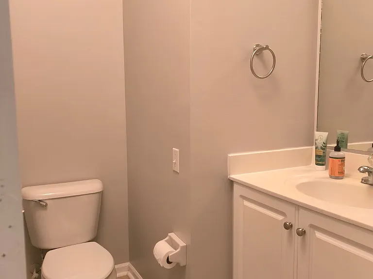 1180 Grace Hill Dr — Photo 10