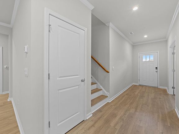 5th image of 194 Sposato Ln