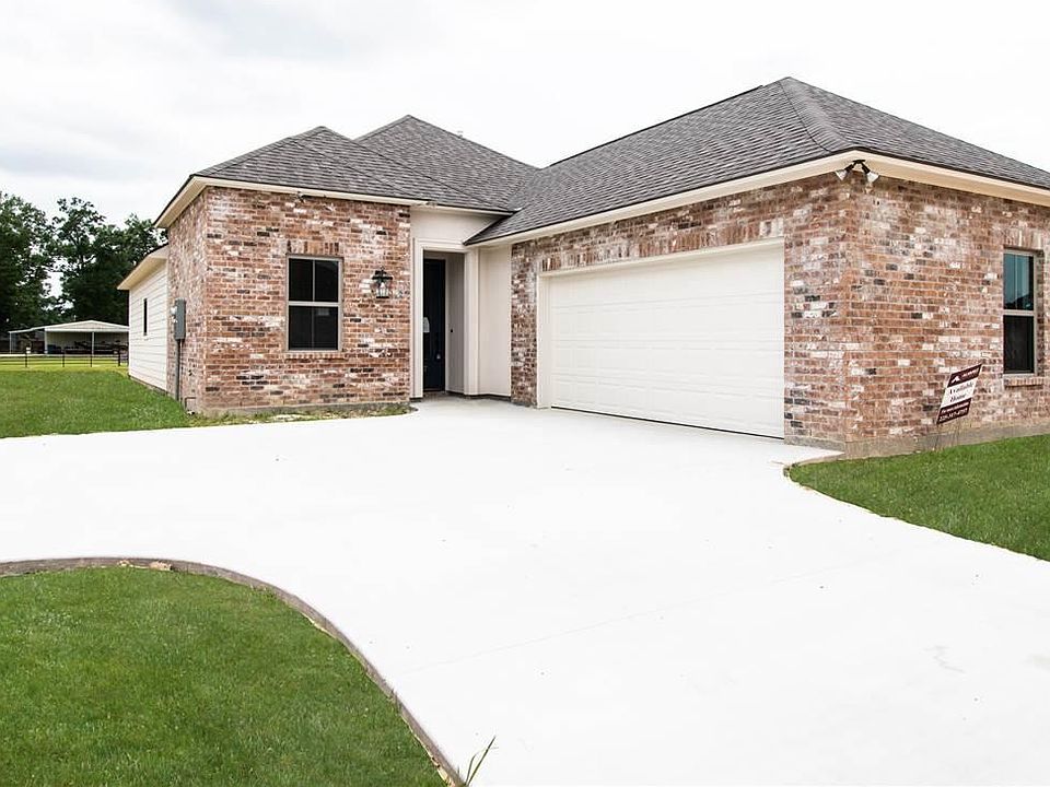 1st image of 43337 Pond View Dr