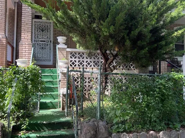 1418 E St NE, Washington, DC 20002