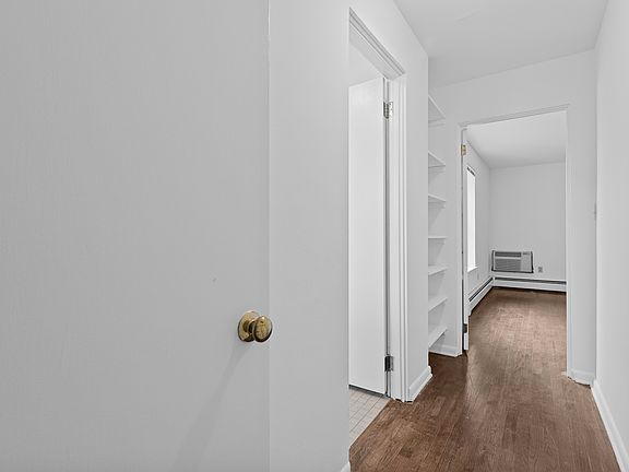 5th image of 260 Shady Ave APT 21