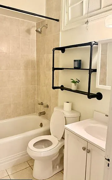 1424 Staples St NE #1 — Photo 4