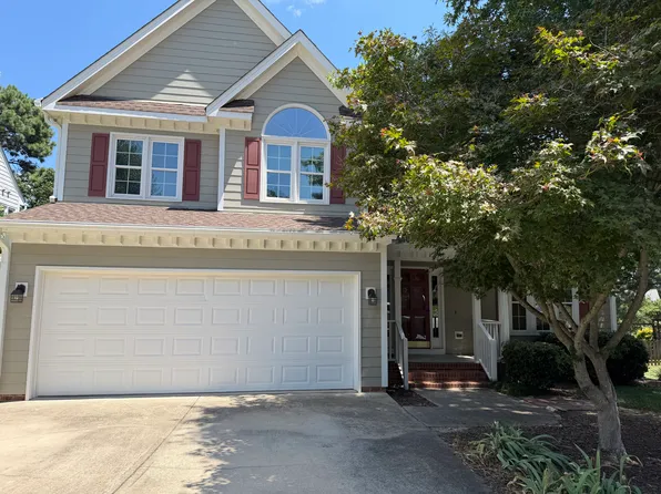 504 Thorngate Rd, Apex, NC 27502