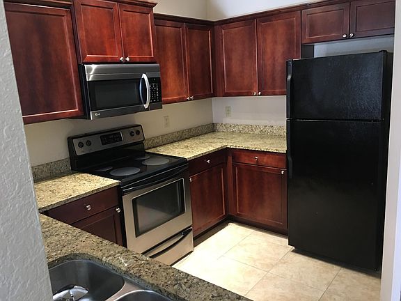 3rd image of 126 Vista Verdi 208 Cir